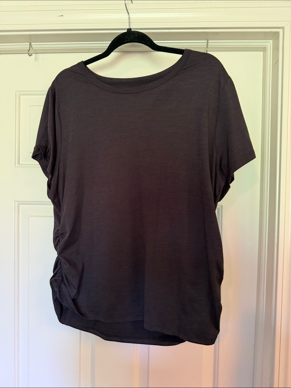 torrid Black Short Sleeve Crewneck Top with Side Ruching